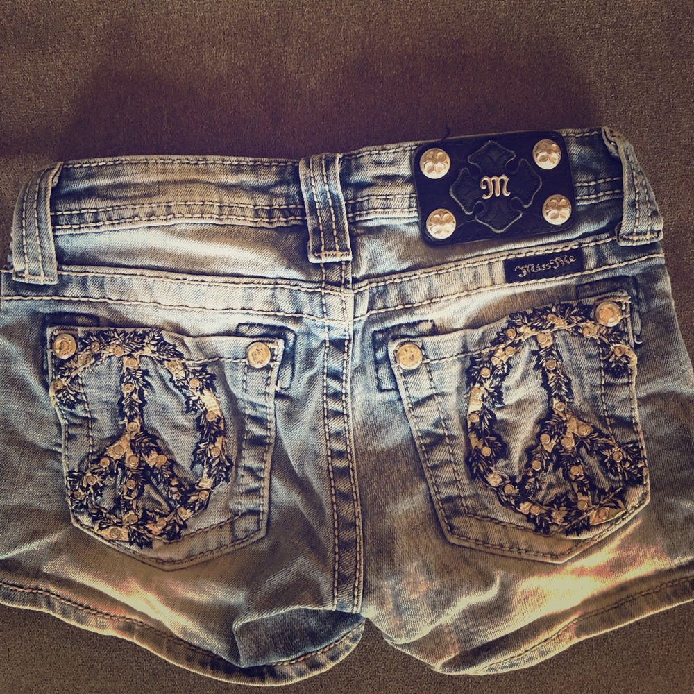 Miss me shorty jean shorts